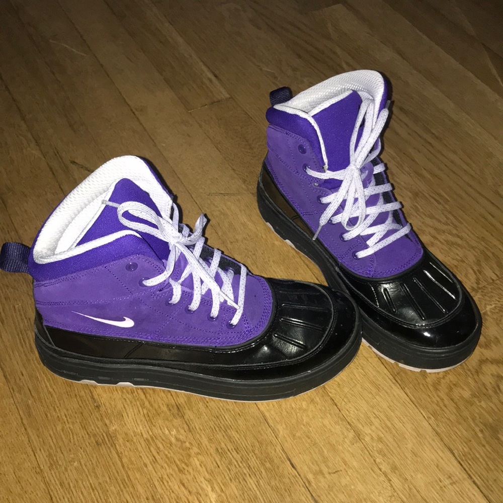 Purple and black boot speakers